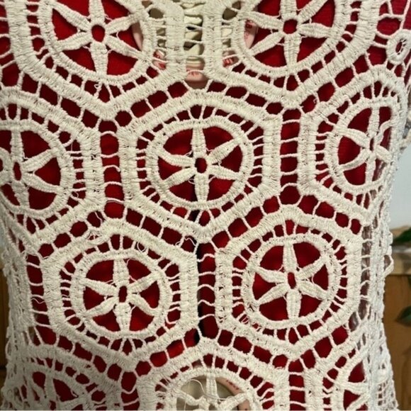 REBELLION Womens Medium Crochet Lace Crop Top Boho Fairy Dainty Feminine Coastal - Picture 2 of 4